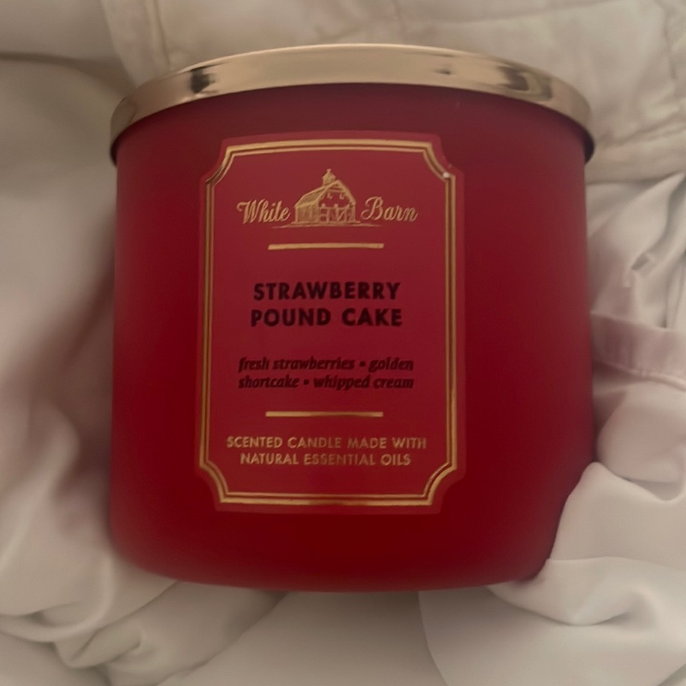 3 wick candle
